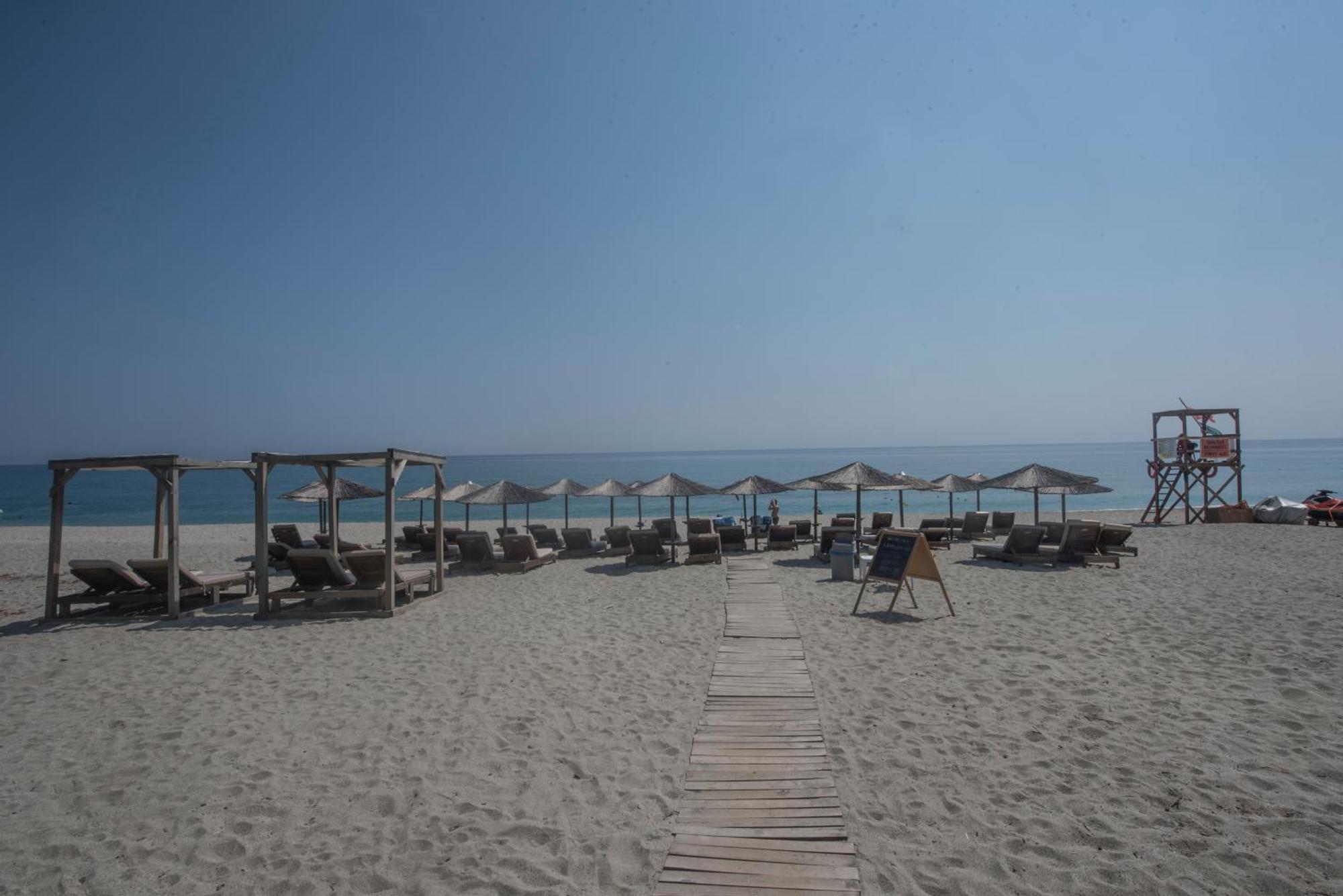Hermes Hotel Chorefton Esterno foto
