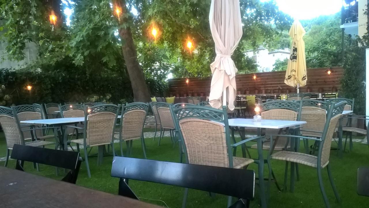 Hermes Hotel Chorefton Esterno foto